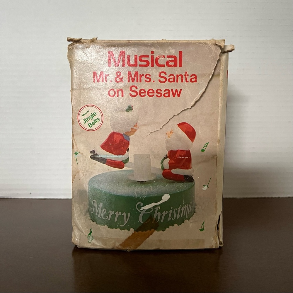1981 Vintage Christmas Yuletide Santa Plastic Teeter Totter Wind Up Music Box